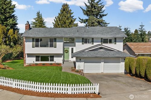 3900 Sw 328th Pl, Federal Way, WA, 98023-2641 | Card Image