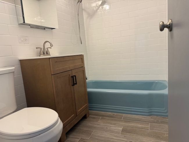 APT-2L - 9551 S Kedzie Ave, Condo with 2 bedrooms, 1 bathrooms and 2 parking in Evergreen Park IL | Image 12