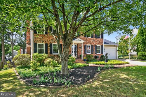 7620 Trail Run Rd, FALLS CHURCH, VA, 22042-3427 | Card Image