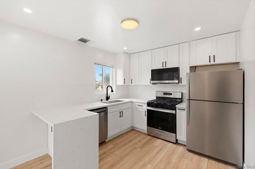 230 Elm Ave, Imperial Beach, CA, 91932 | Card Image