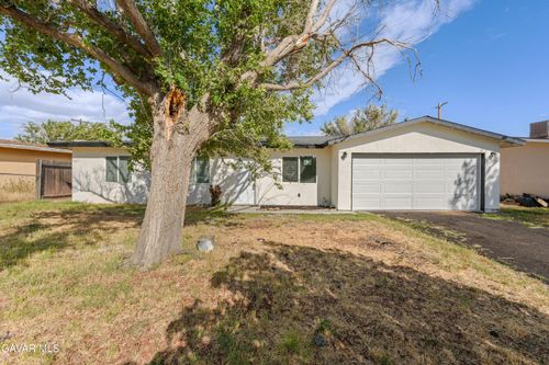 3248 Gregory Drive, Mojave, CA, 93501 | Card Image