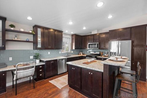 spc-5-809 Discovery St, San Marcos, CA, 92078-1127 | Card Image
