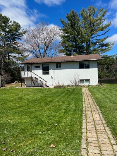 135 Highway 559, House other with 3 bedrooms, 1 bathrooms and 9 parking in Nobel ON | Image 2