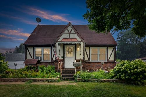 10307 Dickens Ave, Melrose Park, IL, 60164-1914 | Card Image