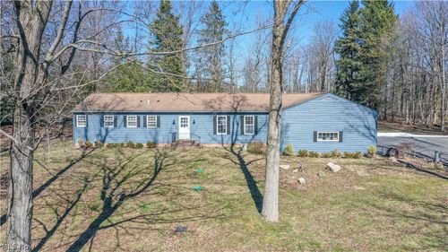 11180 Whitewood Dr, Newbury, OH, 44065-9706 | Card Image