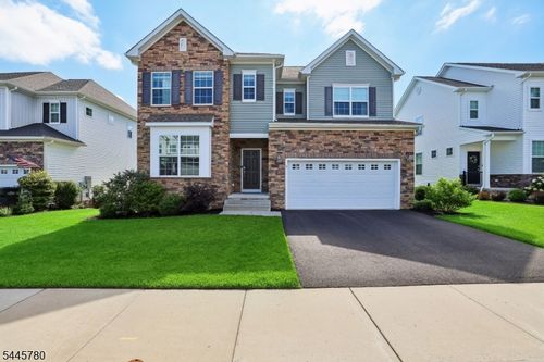 3 Harmon Dr, Tinton Falls, NJ, 07724-3343 | Card Image