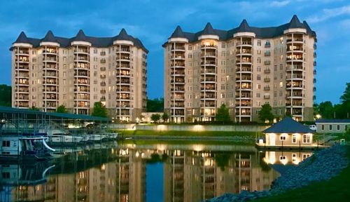 apt-504-400 Warioto Way, Ashland City, TN, 37015-1386 | Card Image