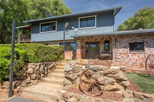 7005 Cross Star Trl, Marysville, CA, 95901-9527 | Card Image