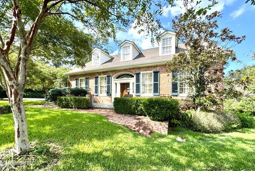 549 Duncan Ave, Natchez, MS, 39120-4014 | Card Image