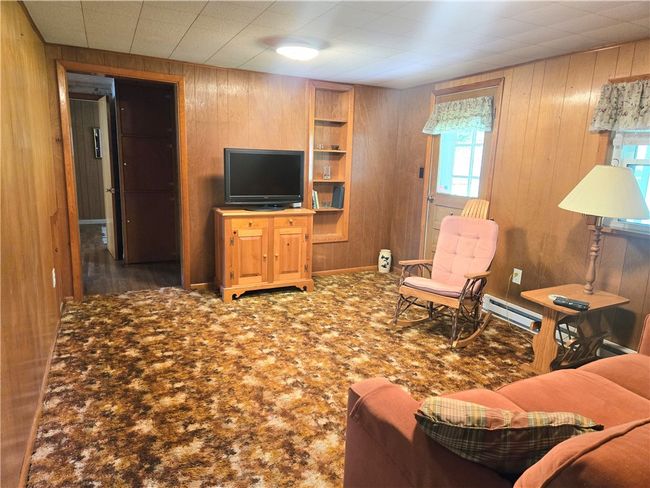 1126 Slate Point Rd, House other with 3 bedrooms, 1 bathrooms and 1 parking in Vandergrift PA | Image 17
