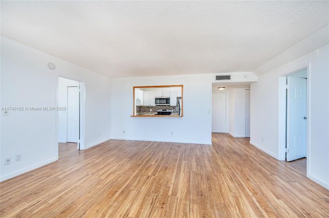 APT-807 - 13499 Biscayne Blvd, Condo with 2 bedrooms, 2 bathrooms and null parking in North Miami FL | Image 23