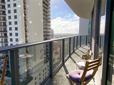 1706 - 55 Sw 9th St, Condo with 2 bedrooms, 2 bathrooms and null parking in Miami FL | Image 2