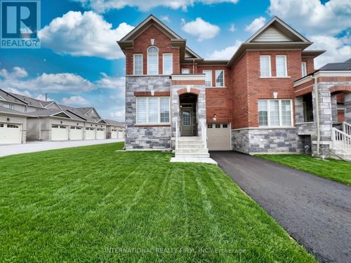 1 Frederick Pearson Street, East Gwillimbury (Queensville), ON, L0G1R0 | Card Image