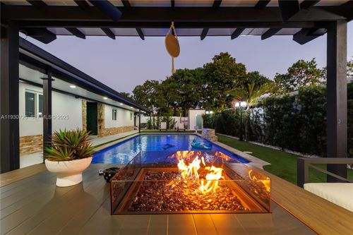 4360 Nw 205th St, Miami Gardens, FL, 33055-1259 | Card Image