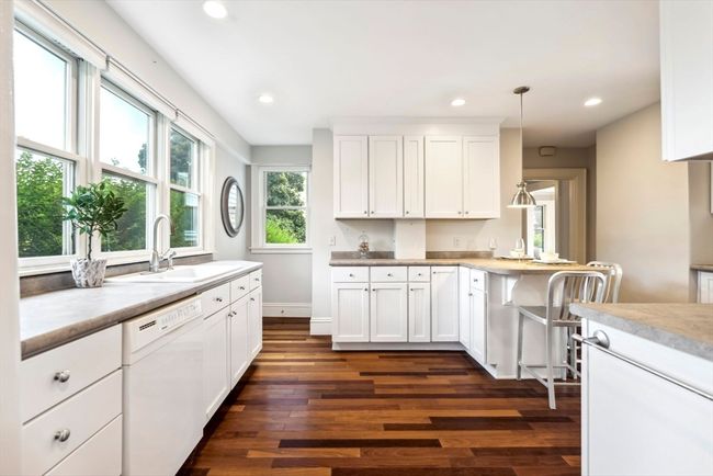 140 Elmwood Rd, House other with 7 bedrooms, 4 bathrooms and 2 parking in Swampscott MA | Image 13