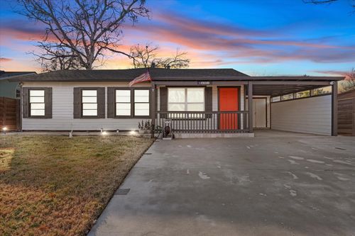 805 Ne 23rd St, Grand Prairie, TX, 75050-4023 | Card Image