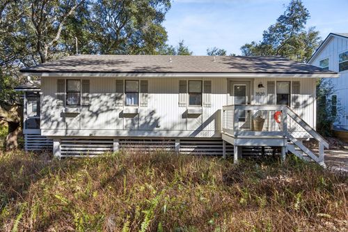 3520 1st Ave, Fernandina Beach, FL, 32034-4373 | Card Image