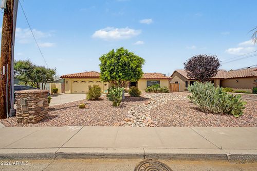 802 E Roberts Rd, Phoenix, AZ, 85022-4805 | Card Image