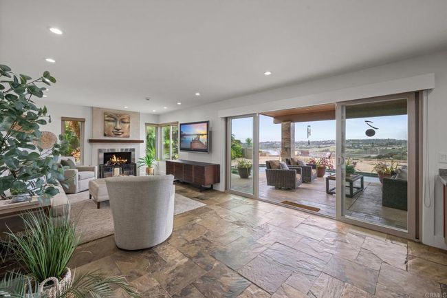 2010 Subida Ter, House other with 5 bedrooms, 4 bathrooms and 3 parking in Carlsbad CA | Image 6