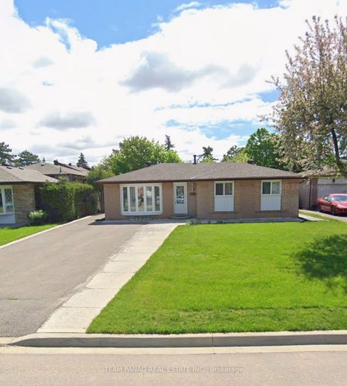 6 Beechwood Cres, Brampton, ON, L6T1Y1 | Card Image