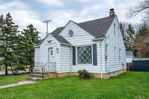 19200 Pasnow Ave, Euclid, OH, 44119-1467 | Card Image