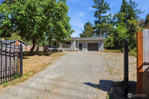 1041 Mitchell Ave, Port Orchard, WA, 98366-4443 | Card Image