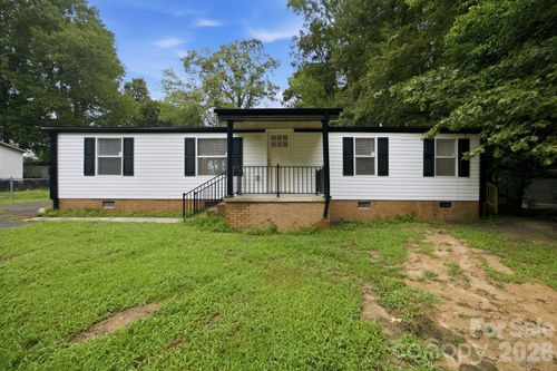 3250 Ole Country Ln, Claremont, NC, 28610-9670 | Card Image