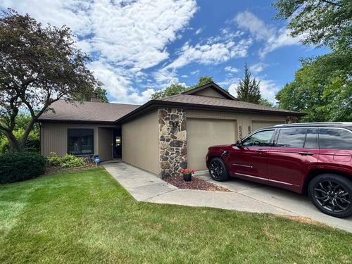 8304 Lamplighter Court Boulevard, Fort Wayne, IN, 46835 | Card Image