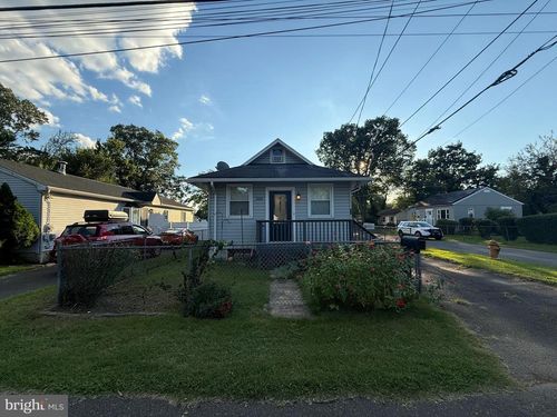 500 Wyoming Ave, CROYDON, PA, 19021-6702 | Card Image