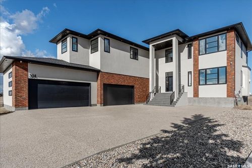 304 Spruce Creek Cres, Pilot Butte, SK, S0G3Z0 | Card Image