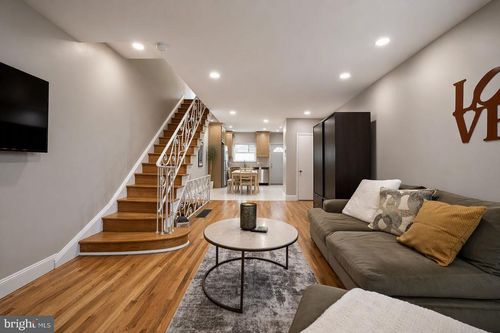 2126 S Iseminger Street, PHILADELPHIA, PA, 19148 | Card Image