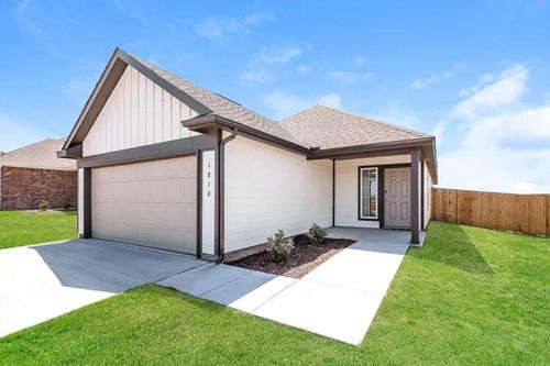 1810 Crimson Lake Blvd, El Reno, OK, 73036 | Card Image