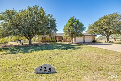 225 Edinburgh Rd, San Angelo, TX, 76901-9505 | Card Image