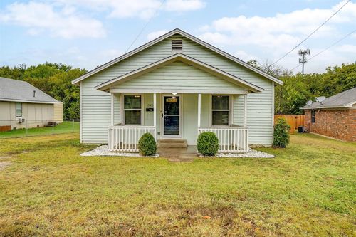 345 N Field St, Burleson, TX, 76028-3912 | Card Image