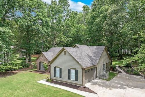2105 Huntington Hill Trce, Buford, GA, 30519-4297 | Card Image