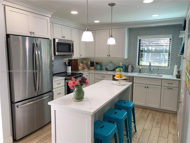 APT-1 - 6001 Se Landing Way, Condo with 2 bedrooms, 2 bathrooms and null parking in Stuart FL | Image 5