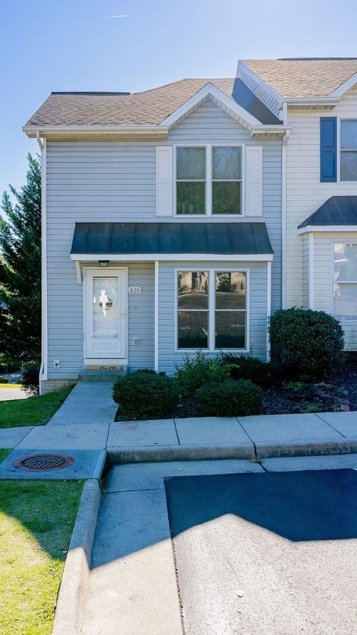 820 Camelot Ln, HARRISONBURG, VA, 22801 | Card Image
