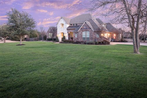 811 Red Store Ct, Lucas, TX, 75002-7763 | Card Image
