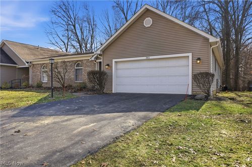 361 Hilltop Blvd, Canfield, OH, 44406-1267 | Card Image