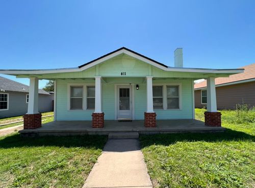411 N Adams St, San Angelo, TX, 76901-1702 | Card Image