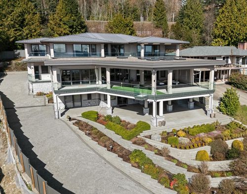 3185 Benbow Rd, West Vancouver, BC, V7V3E1 | Card Image