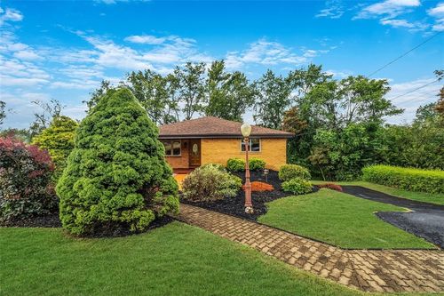 119 Valleyvue Dr, Elizabeth, PA, 15037-2056 | Card Image