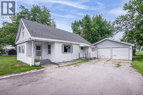 3070 County Rd 8, Lakeshore, ON, N0P2J0 | Card Image