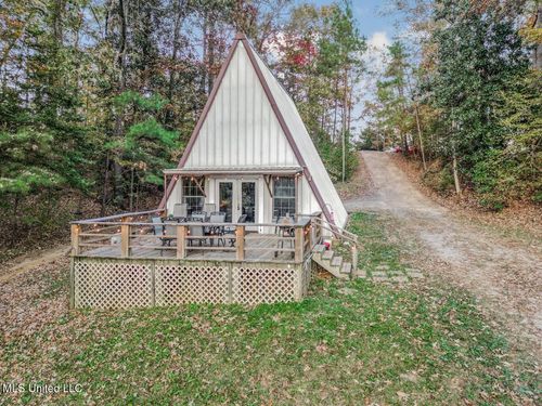 129 Turkey Creek Rd, Natchez, MS, 39120-9529 | Card Image