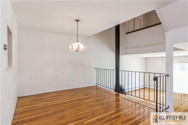 APT-9C - 323 Gill Ln, Townhouse with 2 bedrooms, 2 bathrooms and null parking in Iselin NJ | Image 4