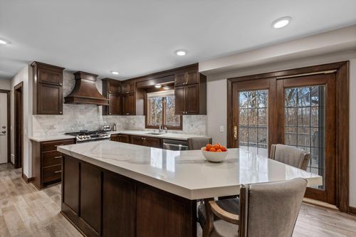 4687 Parkridge Dr, Eagan, MN, 55123-2130 | Card Image