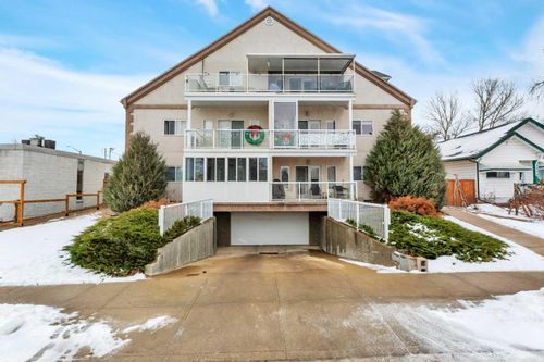 204-4612 50 Ave, Innisfail, AB, T4G1M9 | Card Image