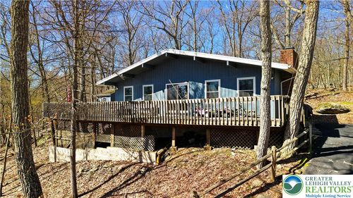 214 Mockingbird Ct, Bushkill, PA, 18324-8332 | Card Image