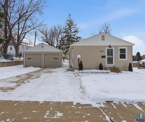 3405 E 20th St Street, Sioux Falls, SD, 57103 | Card Image