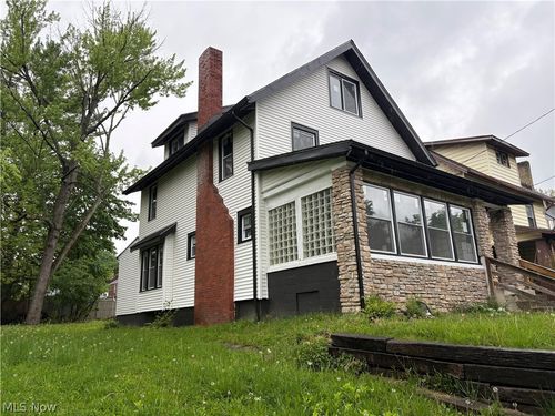 112 Burton Avenue, Akron, OH, 44302 | Card Image